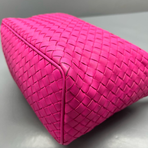 Bottega Veneta Hobo Lambskin Intrecciato Nappa Fuchsia Bottega Veneta Hobo Lambskin Intrecciato Nappa Fuchsia