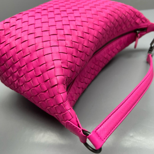 Bottega Veneta Hobo Lambskin Intrecciato Nappa Fuchsia Bottega Veneta Hobo Lambskin Intrecciato Nappa Fuchsia