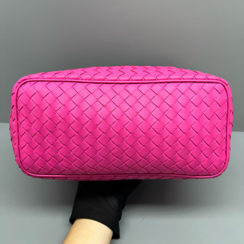 Bottega Veneta Hobo Lambskin Intrecciato Nappa Fuchsia Bottega Veneta Hobo Lambskin Intrecciato Nappa Fuchsia