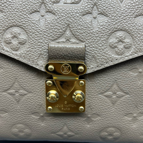 Louis Vuitton Pochette Metis Monogram Empreinte Taupe