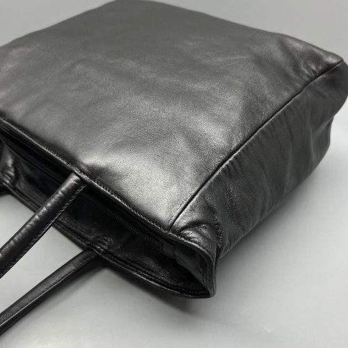 Prada Tote Bag Lambskin Black