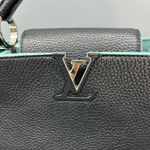 Louis Vuitton Capucines BB Calfskin Black