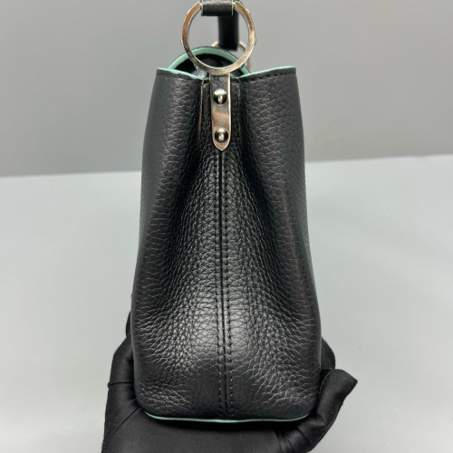 Louis Vuitton Capucines BB Calfskin Black