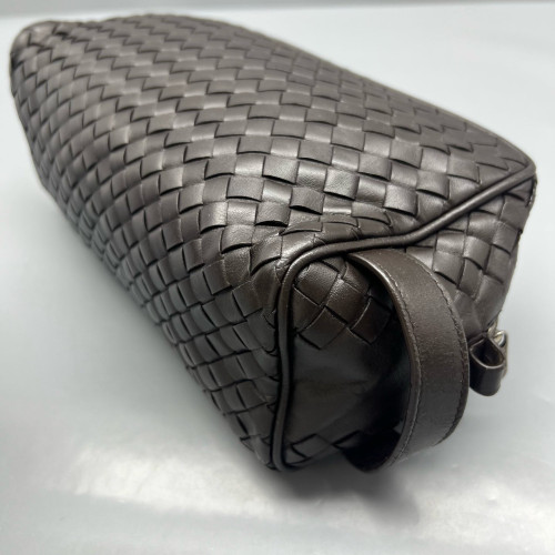 Bottega Veneta Clutch Calfskin Intrecciato Dark Brown