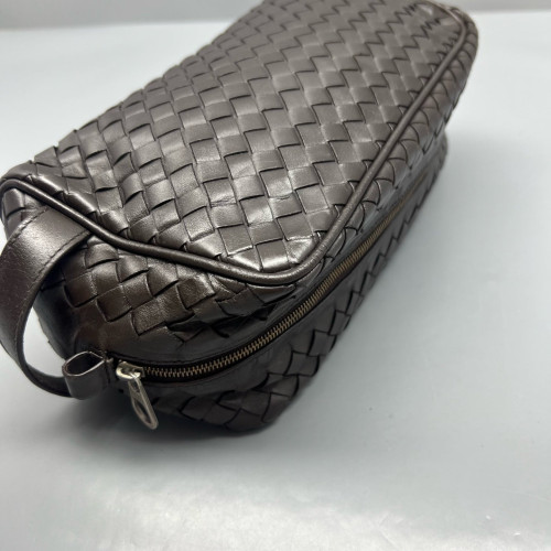 Bottega Veneta Clutch Calfskin Intrecciato Dark Brown