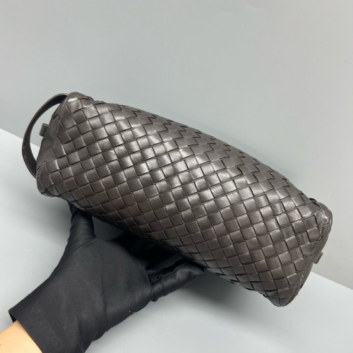 Bottega Veneta Clutch Calfskin Intrecciato Dark Brown