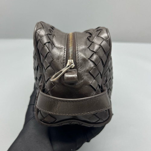Bottega Veneta Clutch Calfskin Intrecciato Dark Brown