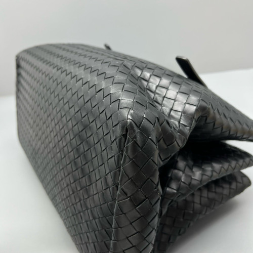 Bottega Veneta Large Roma Tote Bag Calfskin Intrecciato Black