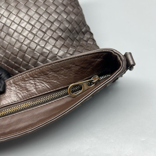 Bottega Veneta Shoulder Bag Calfskin Intrecciato Dark Brown