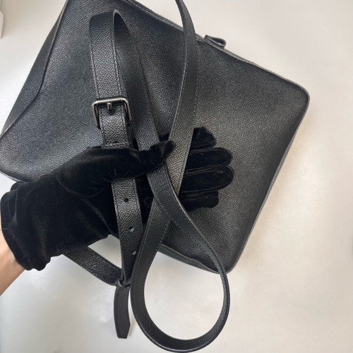 Burberry Messenger Calfskin Black