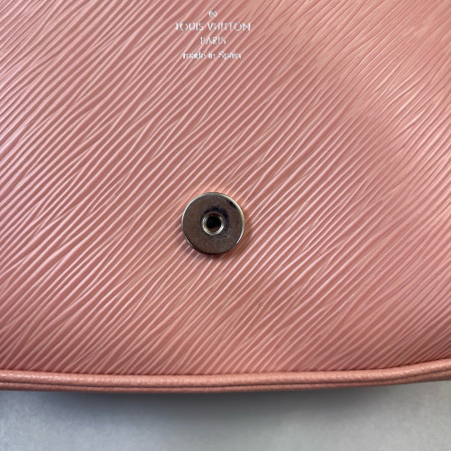 Louis Vuitton Buci Shoulder Bag Epi Pink