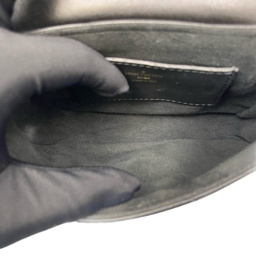 Louis Vuitton New Wave Multi Pochette Calfskin Black Louis Vuitton New Wave Multi Pochette Calfskin Black