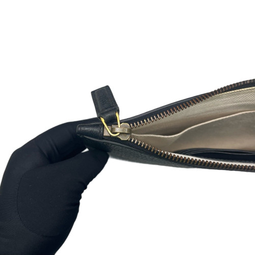 Gucci Clutch Grained Calfskin Black Gold