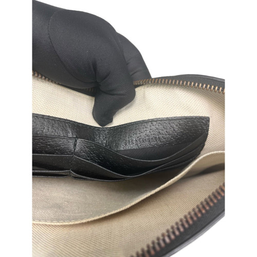 Gucci Clutch Grained Calfskin Black Gold