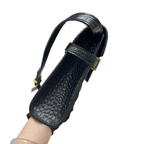 Yves Saint Laurent Small Manhattan Shoulder Bag Calfskin Crocodile Embossed Black Yves Saint Laurent Small Manhattan Shoulder Bag Calfskin Crocodile Embossed Black