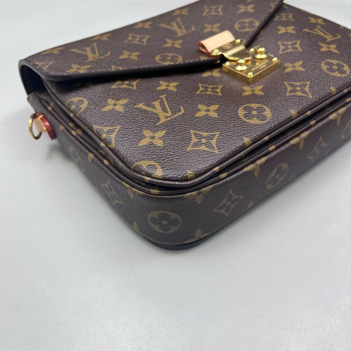 Louis Vuitton Pochette Metis Monogram Brown