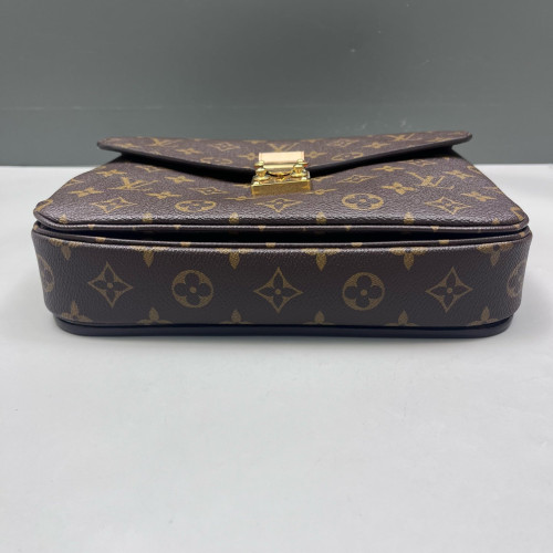 Louis Vuitton Pochette Metis Monogram Brown