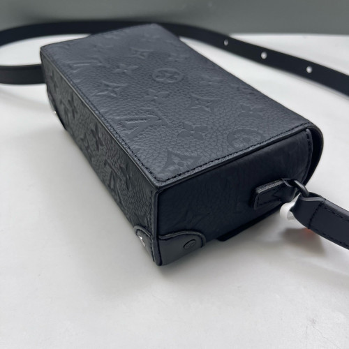 Louis Vuitton Steamer Wearable Wallet Monogram Empreinte Black
