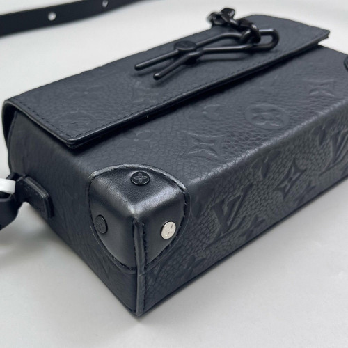 Louis Vuitton Steamer Wearable Wallet Monogram Empreinte Black
