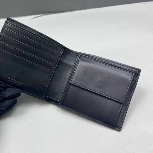 Bottega Veneta Compact Wallet Calfskin Intrecciato Black