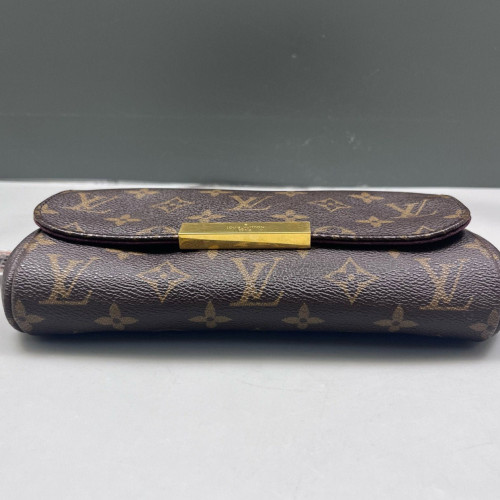 Louis Vuitton Favorite MM Monogram Brown