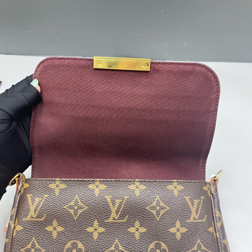 Louis Vuitton Favorite MM Monogram Brown