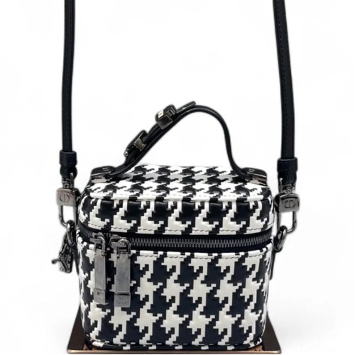 Dior Mini Top Handle Vanity Case Houndstooth Black White Dior Mini Top Handle Vanity Case Houndstooth Black White