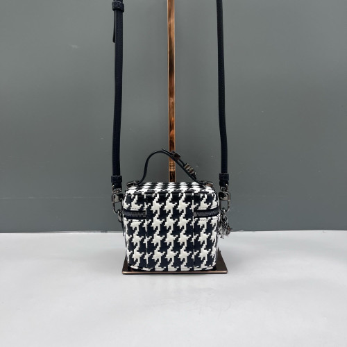 Dior Mini Top Handle Vanity Case Houndstooth Black White Dior Mini Top Handle Vanity Case Houndstooth Black White