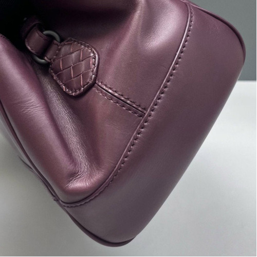 Bottega Veneta Two-Way Bag Calfskin Intrecciato Nappa Purple