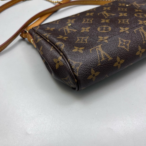 Louis Vuitton Favorite MM Monogram Brown