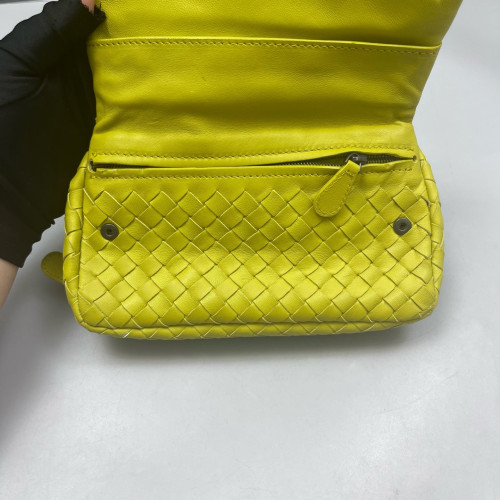 Bottega Veneta Shoulder Bag Calfskin Intrecciato Light Green
