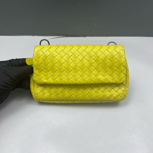 Bottega Veneta Shoulder Bag Calfskin Intrecciato Light Green