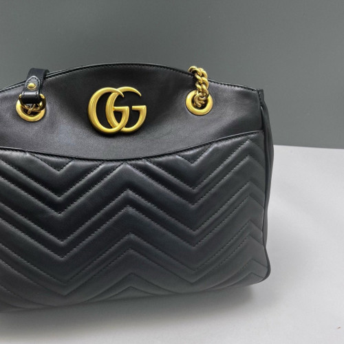 Gucci Chevron Shoulder Bag Calfskin Black