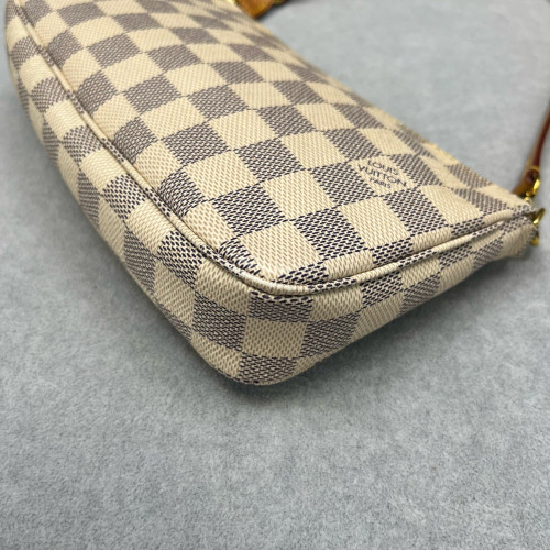 Louis Vuitton Pochette Accessories Damier Azur White Louis Vuitton Pochette Accessories Damier Azur White
