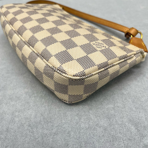 Louis Vuitton Pochette Accessories Damier Azur White Louis Vuitton Pochette Accessories Damier Azur White