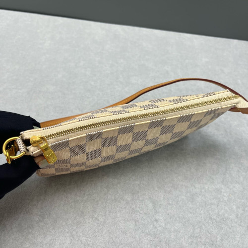 Louis Vuitton Pochette Accessories Damier Azur White Louis Vuitton Pochette Accessories Damier Azur White