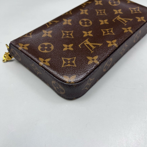 Louis Vuitton Pochette Felicie Chain Wallet Monogram Brown Louis Vuitton Pochette Felicie Chain Wallet Monogram Brown
