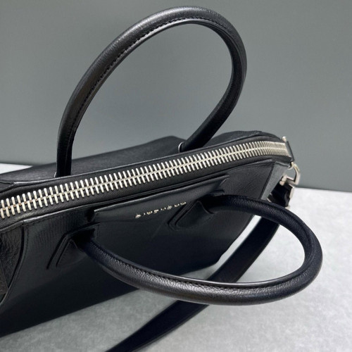 Givenchy Small Antigona Calfskin Black