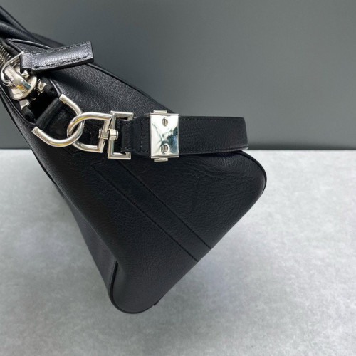 Givenchy Small Antigona Calfskin Black