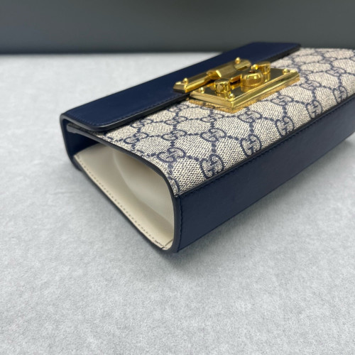 Gucci Small Padlock Shoulder Bag Canvas GG Supreme Monogram Blue Beige Red Gucci Small Padlock Shoulder Bag Canvas GG Supreme Monogram Blue Beige Red