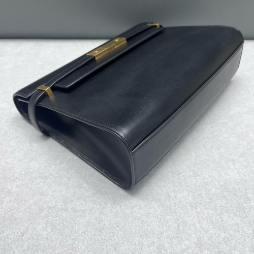 Yves Saint Laurent Medium Manhattan Shoulder Bag Smooth Calfskin Black