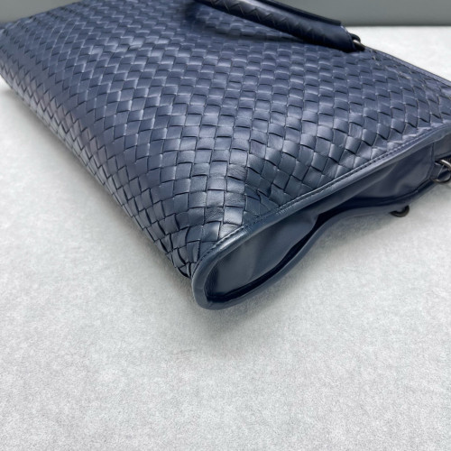 Bottega Veneta Intrecciato Briefcase Standard Lambskin Maxi Intrecciato Blue