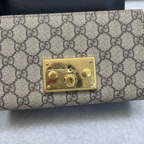 Gucci Small Padlock Shoulder Bag GG Supreme Monogram Cuir Black Beige