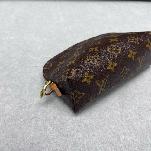 Louis Vuitton Cosmetic Pouch Monogram Brown