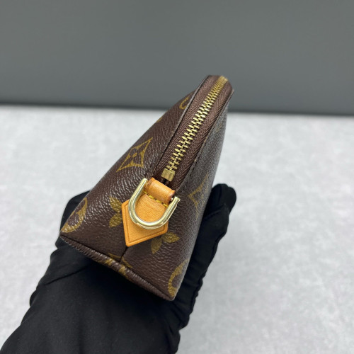 Louis Vuitton Cosmetic Pouch Monogram Brown
