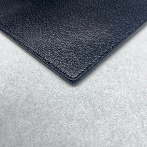 Gucci Clutch Grained Calfskin Black
