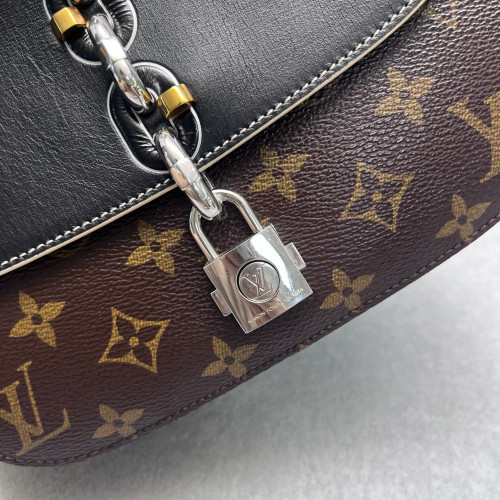 Louis Vuitton Chain It PM Monogram Brown Black
