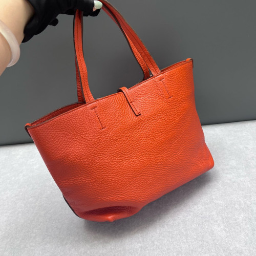 Salvatore Ferragamo Tote Bag Grained Calfskin Red Orange