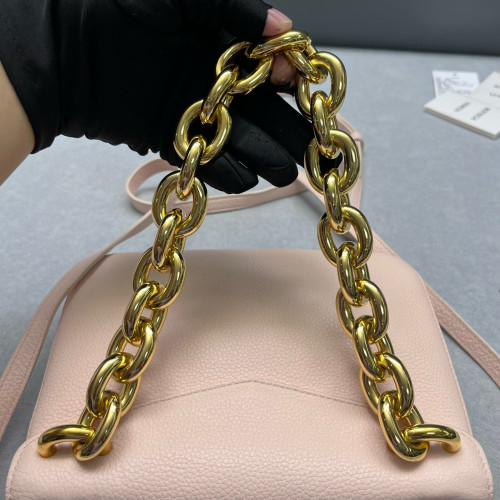 Bottega Veneta Shoulder Bag Grained Calfskin Nude Pink