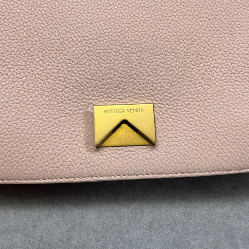Bottega Veneta Shoulder Bag Grained Calfskin Nude Pink